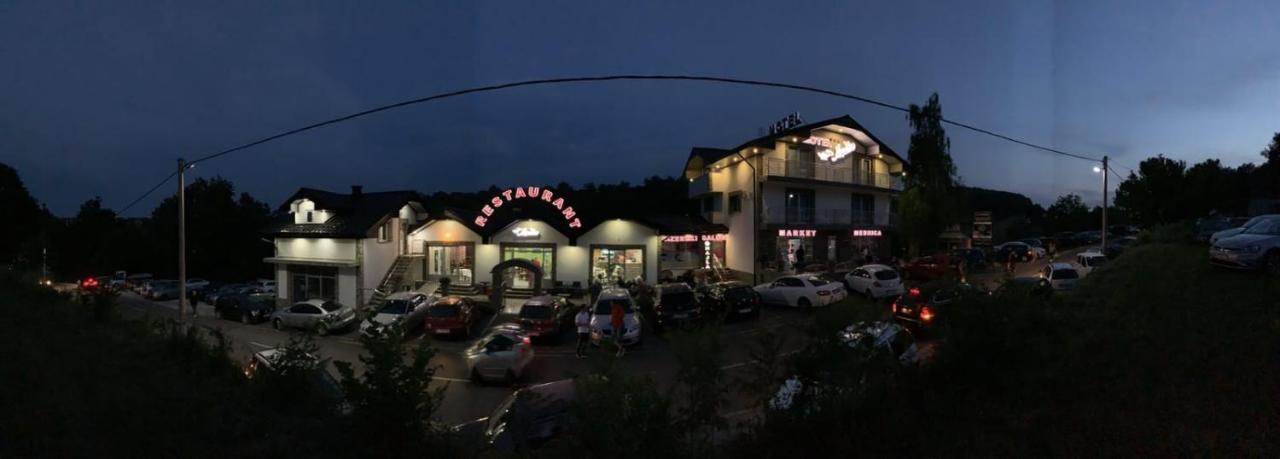 Motel Aladin Cazin Extérieur photo