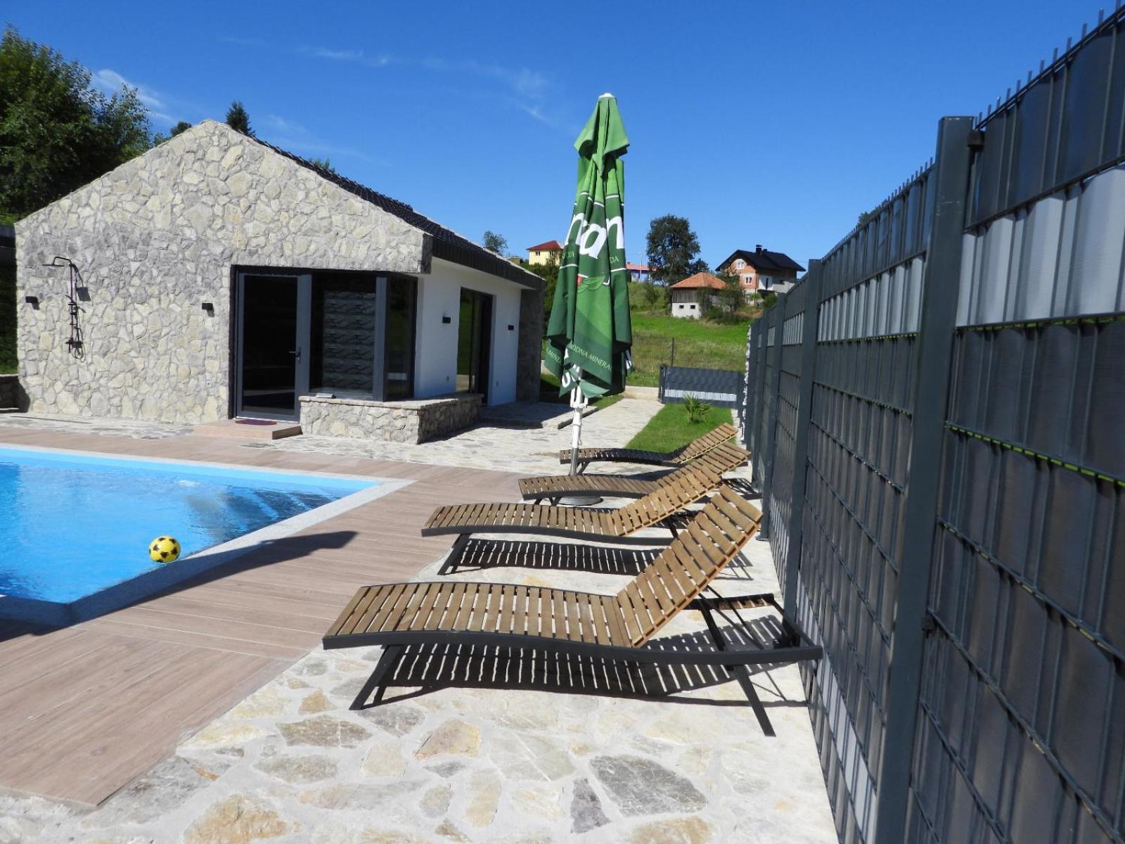 Motel Aladin Cazin Extérieur photo